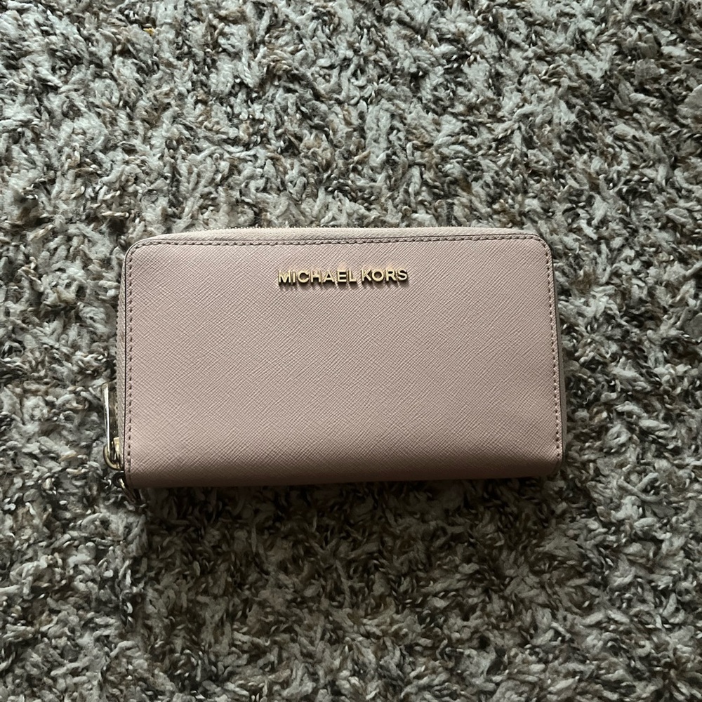 Michael Kors rose gold wallet